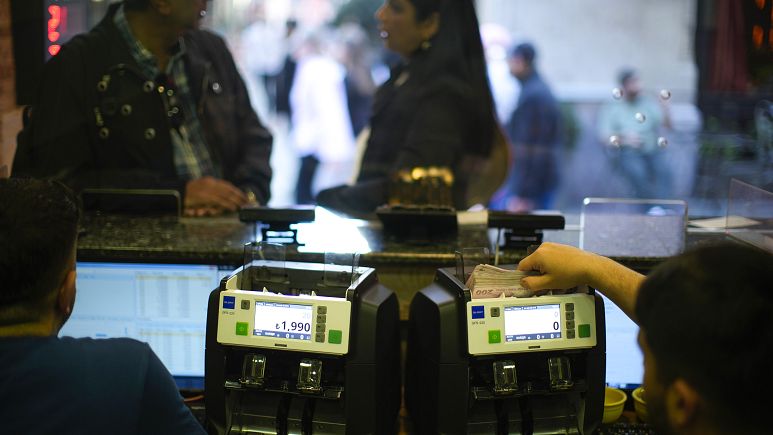 Türk Lirası, gün içerisinde Dolar karşısında yüzde 7 değer kaybetti