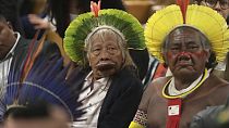 Chefes de duas comunidades indígenas no início da sessão do Supremo Tribunal 