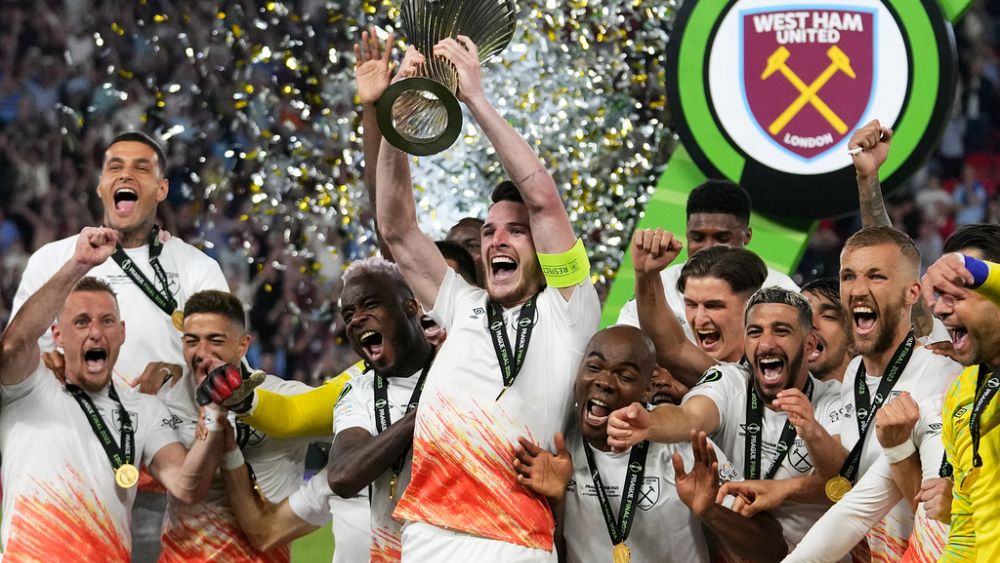 Last-minute Bowen goal wins West Ham first Europrean title in 58 years