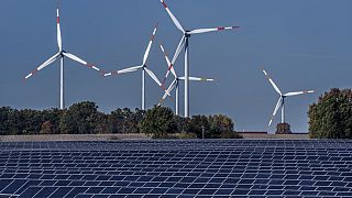 AB'de yenilenebilir kaynaklar ilk kez bir ay boyunca fosil yakıtlardan daha fazla enerji üretti