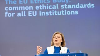 Vera Jourová, az Európai Bizottság értékekért és átláthatóságért felelős alelnöke sajtótájékoztatót tart az EU Etikai Testületéről