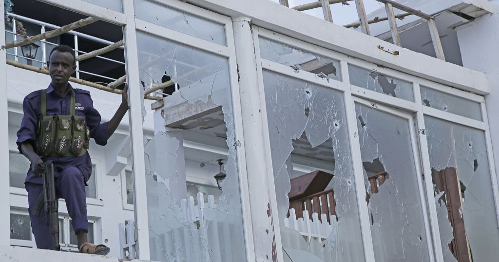 Somalia: Security forces end hotel siege claimed by Al-Shabaab Somalia: Security forces end hotel siege claimed by Al-Shabaab