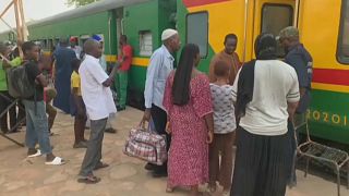 Mali's sole passenger train resumes service after a 5-year hiatus