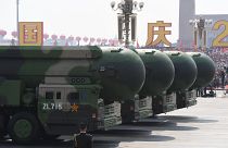  صواريخ باليستية عابرة للقارات ذات قدرة نووية من طراز DF-41 خلال عرض عسكري في بكين 