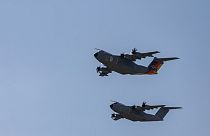 Zwei "Airbus A400M"-Maschinen der deutschen Luftwaffe im Rahmen der Übung "Air Defender"