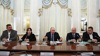 Ο Βλαντίμιρ Πούτιν κατά τη διάρκεια ενημέρωσης των δημοσιογράφων στο Κρεμλίνο