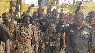 Sudan: Heavy fighting in Khartoum for control of a strategic military base