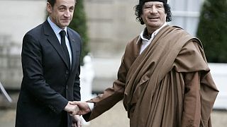 Sarkozy és Kadhafi egy korábbi felvételen a párizsi Elysée-palotában