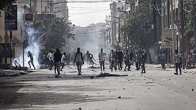 Senegal: authorities investigate videos of armed civilians during demonstrations