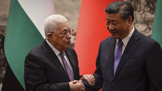 Presidente da Autoridade Palestiniana, Mahmoud Abbas, e Presidente da China, Xi Jinping. Pequim.