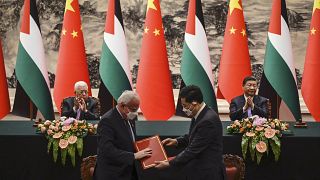 وزير الخارجية الفلسطيني رياض المالكي ونظيره الصيني تشين غانغ