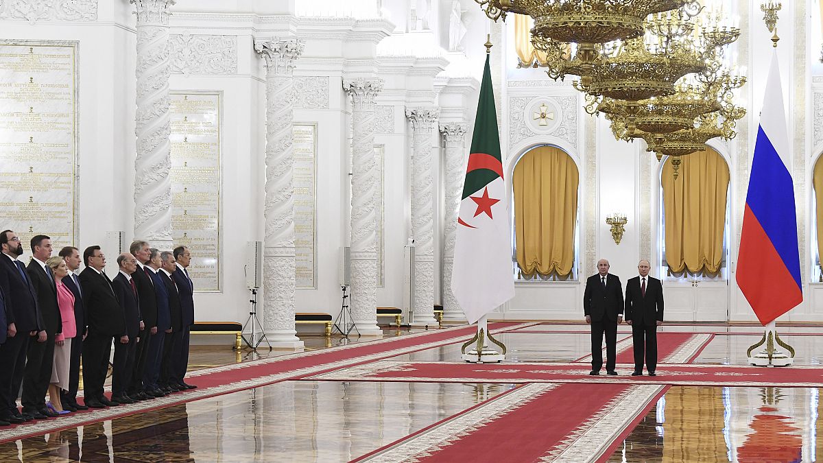 الرئيسان الروسي فلاديمير بوتين والجزائري عبد المجيد تبون في الكرملين 