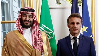  الرئيس الفرنسي إيمانويل ماكرون وولي العهد السعودي الأمير محمد بن سلمان