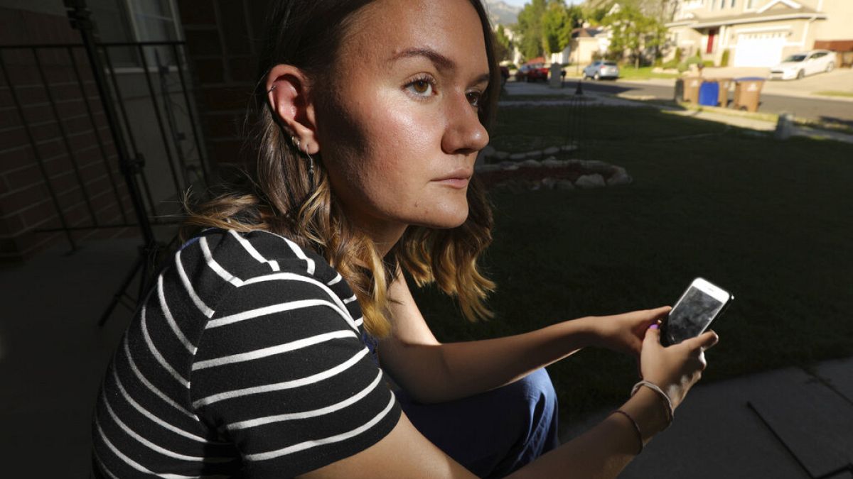 A 2019. július 22. Rachel Whalen a cyberbullying egyik áldozata az otthonában, a Utah állambeli Draperben.