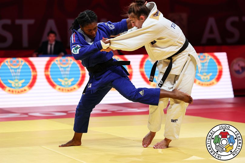 Team Kazakhstan Wins 2 Gold Medals at Jiu-Jitsu World Championship 2023 - Qazaqstan Monitor