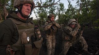 Ukrán katonák a frontvonalon, Bahmut közelében