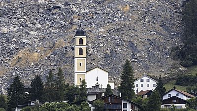 Nach dem jüngsten Felssturz von Brienz in Graubünden in der Schweiz Nach dem jüngsten Felssturz von Brienz in Graubünden in der Schweiz