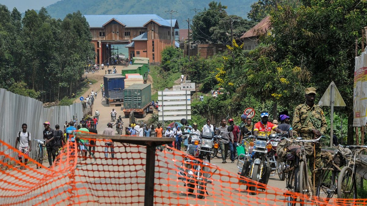 نوار مرزی بین اوگاندا و کنگو در نزدیگی محل حاثه. عکس مربوط به تاریخ ۱۴ ژوئن ۲۰۱۹ است.