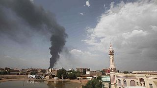 تصاعد الدخان في الخرطوم مع استمرار القتال بين الجيش السوداني وقوات الدعم السريع، السودان 8 يونيو 2023 .