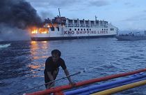 Пожар на пароме Esperanza Star у берегов Филиппин