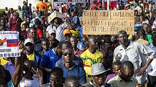  ماليون يتظاهرون  ضد فرنسا في الذكرى الستين لاستقلال جمهورية مالي عام 1960، باماكو، مالي، 22 سبتمبر 2020.