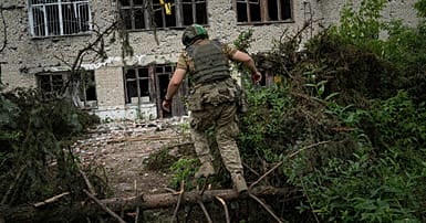 Ukraine war: Kyiv reports 'difficult' situation east, NATO won't invite ...