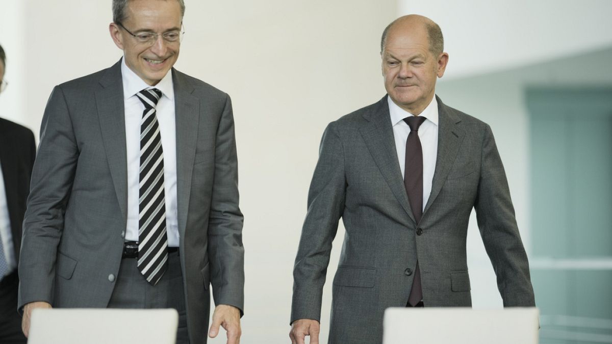 Olaf Scholz und Intel-CEO Pat Gelsinger bei der Unterzeichnung  im Kanzleramt in Berlin, Deutschland, 19. Juni 2023