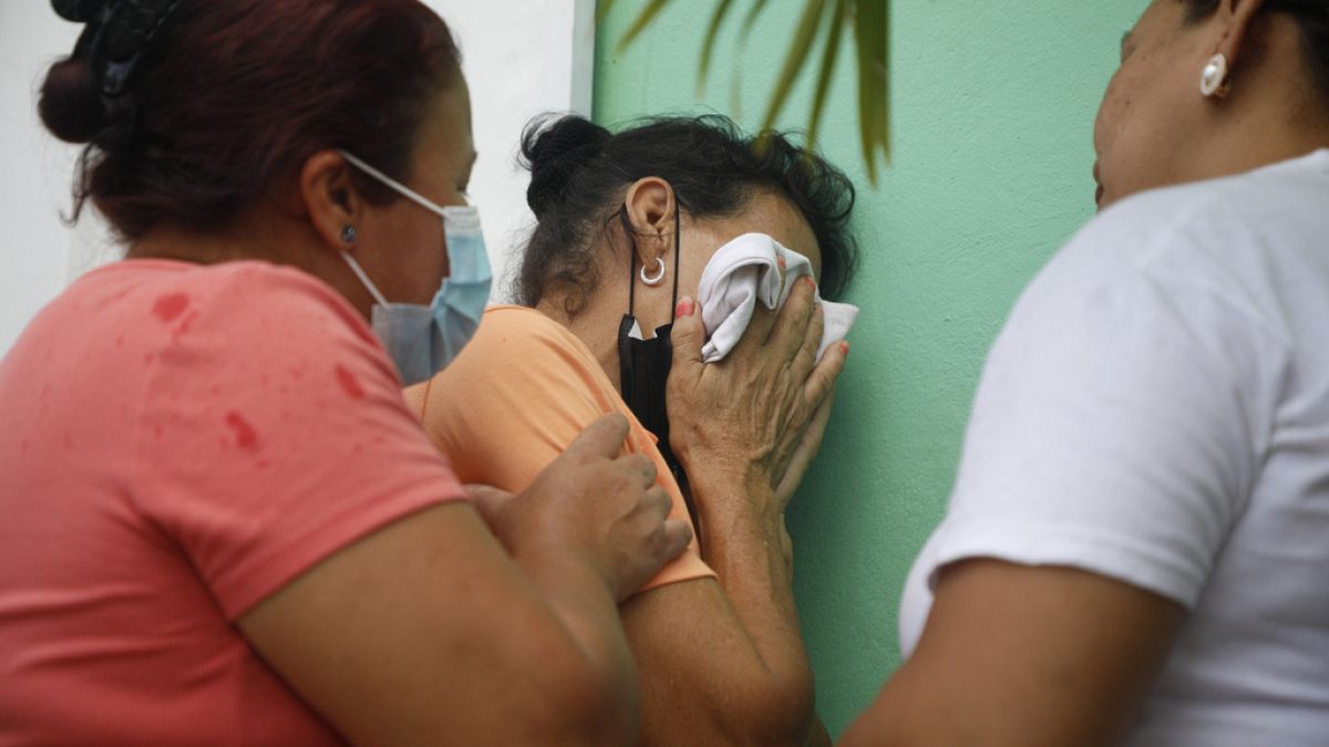 Cerca de 41 mujeres murieron tras motín en una cárcel en Honduras