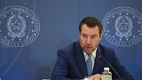 Az olasz közlekedési miniszter egy római sajtótájékoztatóján