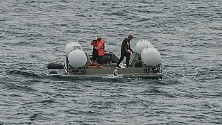 Submersível "Titan", no domingo, a ser preparado para o mergulho
