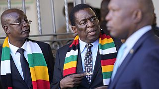 Zimbabwe : un processus électoral "pacifique", assure le président