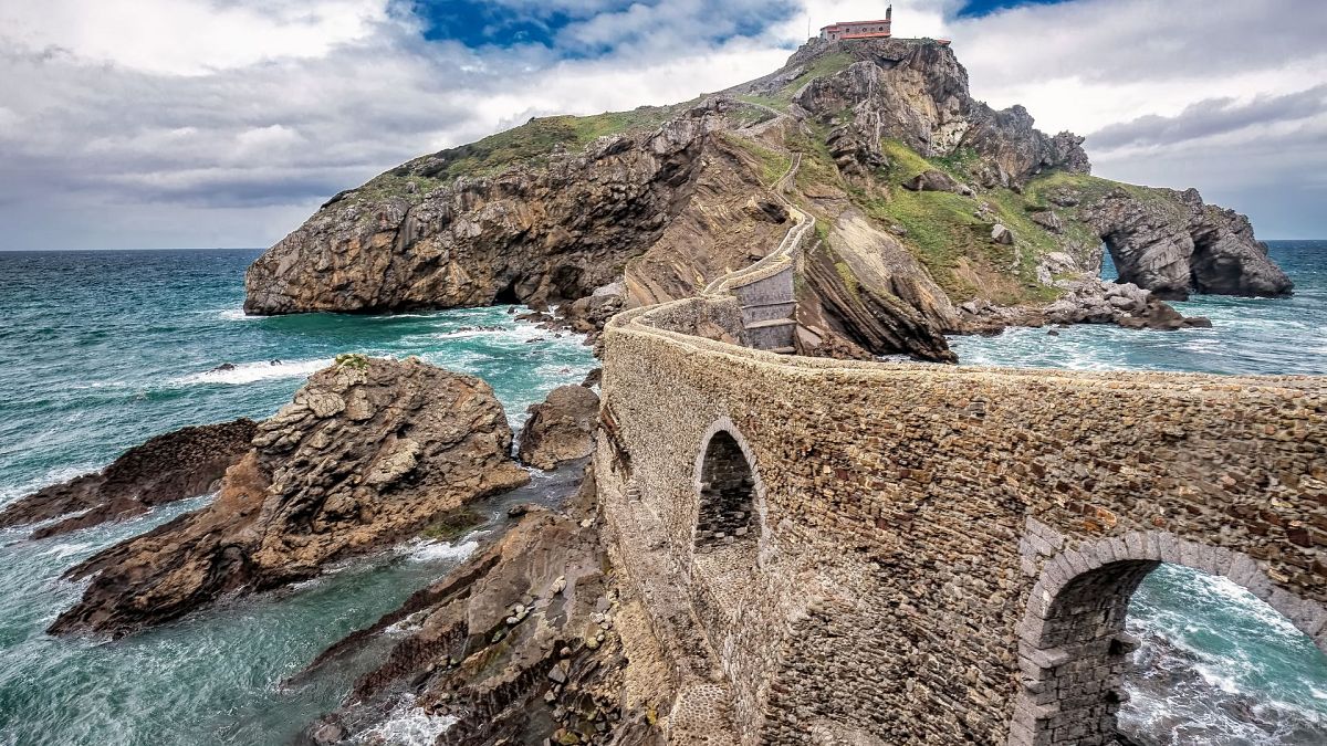 Há séculos que San Juan de Gaztelugatxe é um destino de peregrinação