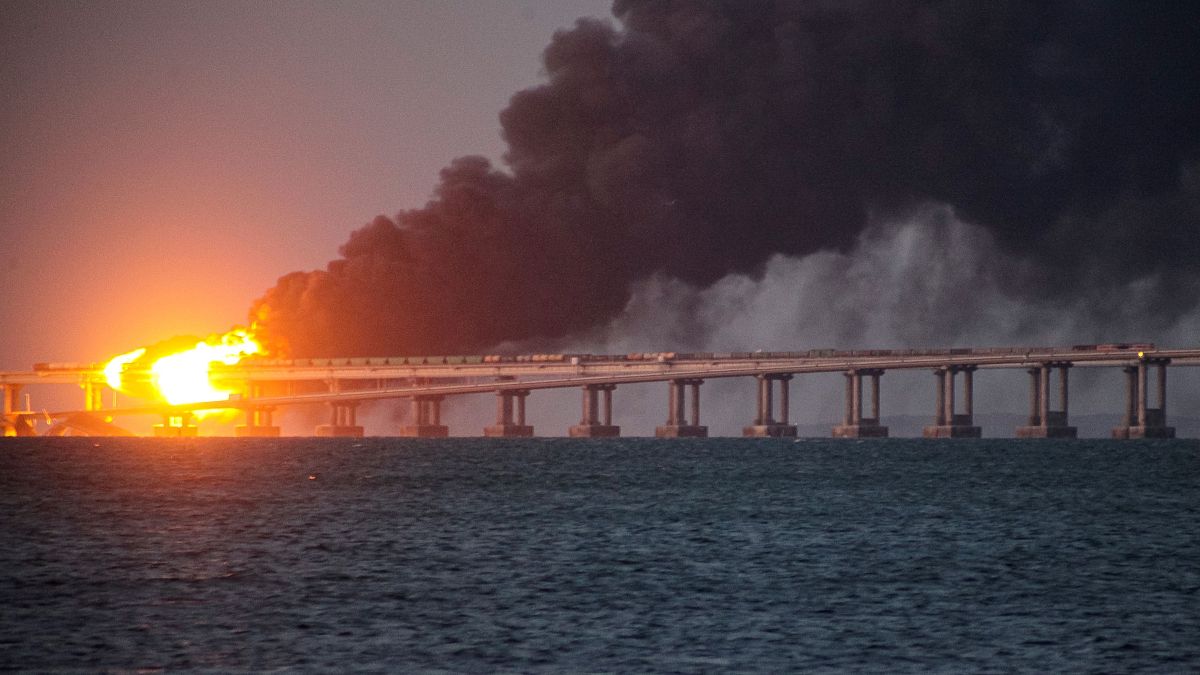 ضربة أوكرانية على جسر تشونغار في شبه جزيرة القرم
