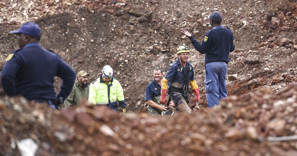 South Africa: Ramaphosa urges safe resolution in Stilfontein Mining standoff