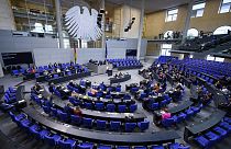 Alman parlamentosu yeni nitelikli yabancı işçi yasasını oyladı