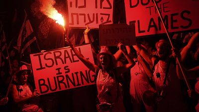 I manifestanti a Tel Aviv