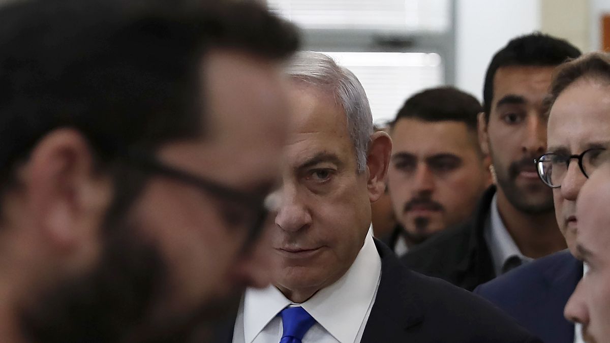 رئيس الوزراء الإسرائيلي بنيامين نتنياهو يصل إلى المحكمة إلى القدس 