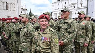 Soldaten am 27.06.23 in Moskau bei Zeremonie mit Putin