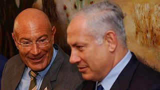 Arnon Milchan (solda) ve Benyamin Netanyahu