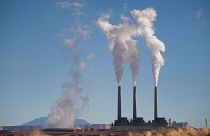 Selon un nouveau rapport, la demande de combustibles fossiles continuera de dominer le marché de l'énergie en 2022.