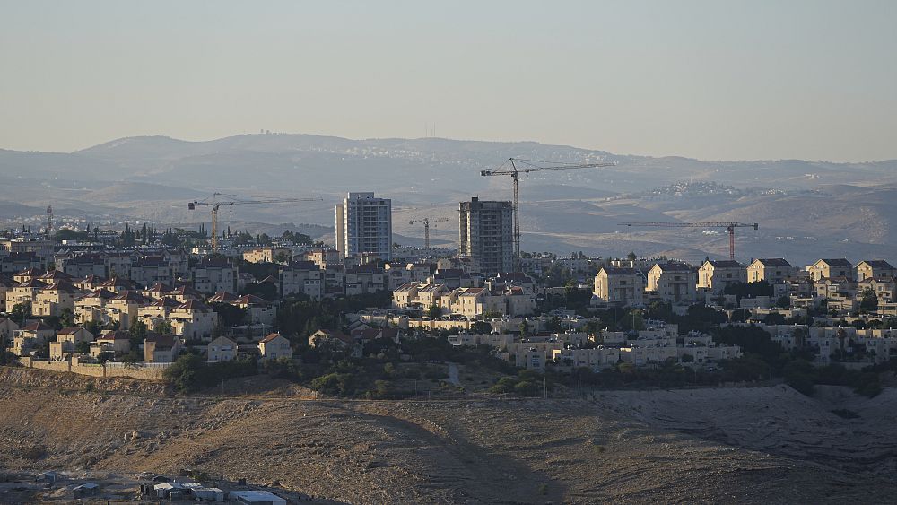 Israel approves plan to build over 5,000 new homes in West Bank