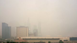 غطى الدخان الناتج عن حرائق كندا الجو في مدن عدة من أمريكا الشمالية بين شيكاغو كما يظهر في الصورة أعلاه