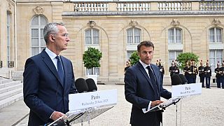 Fransa Cumhurbaşkanı Macron, NATO Genel Sekreteri Jens Stoltenberg ile Paris'te görüştü 