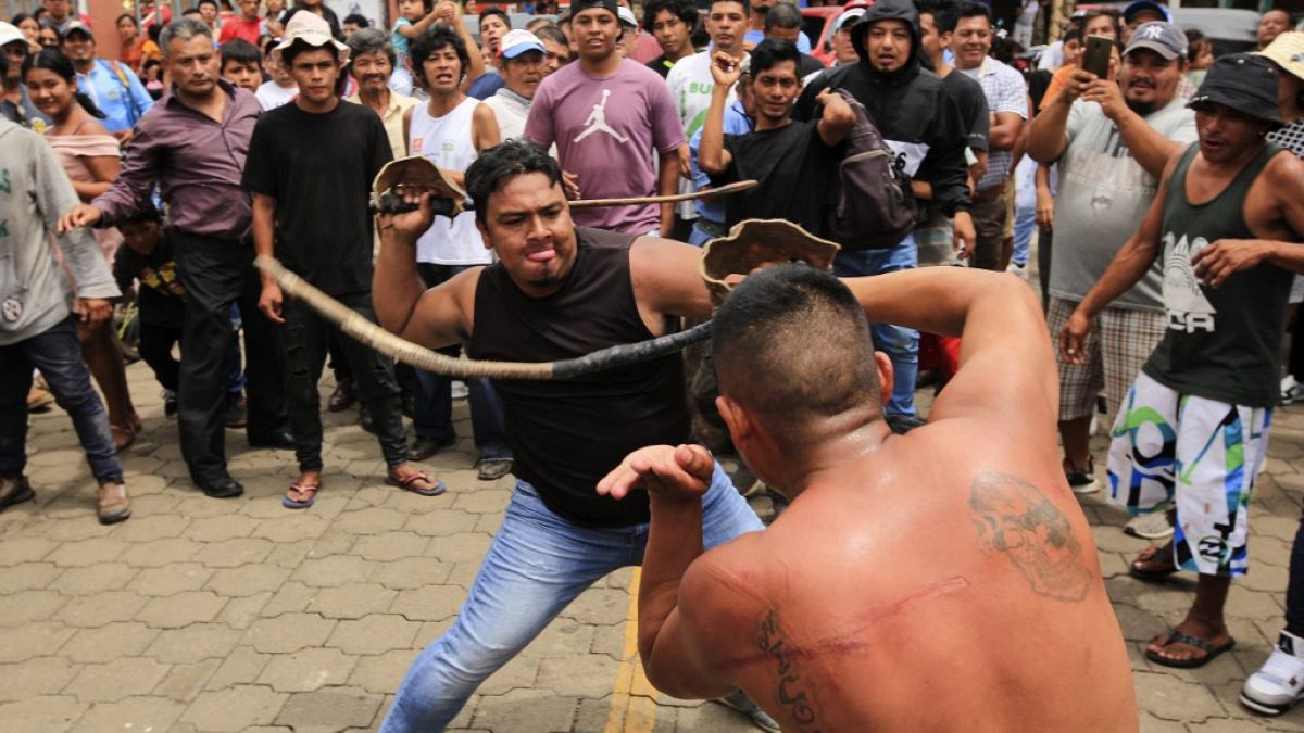 Συμμετέχοντες στο βίαιο έθιμο στη Νικαράγουα