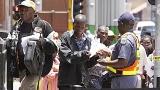 Afrique du Sud : le refus des permis aux Zimbabwéens jugé "illégal"