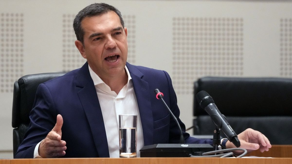 Griechischer Oppositionsführer Alexis Tsipras hat seinen Rücktritt angekündigt