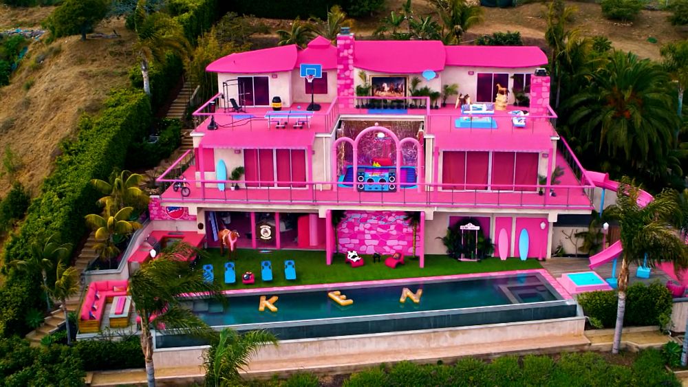 Barbie’s Malibu DreamHouse is available for rent.  Here’s how to book accommodation