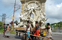 Istenség idolja egy hindu fesztiválon - illusztráció