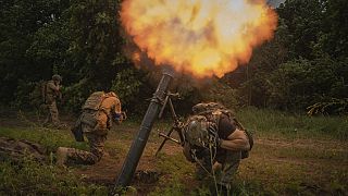 Zaporijya bölgesindeki ateş hattında Rus güçlerini hedef alan Ukraynalı askerler
