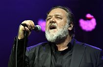 Russell Crowe versione cantante. (30.6.2023)